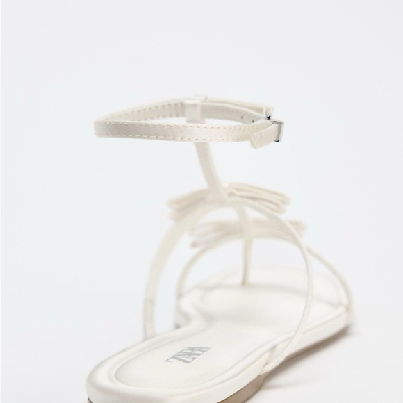 NWT ZARA sandals bow SIZE 6
🚨FIRM PRICE - Picture 6 of 10